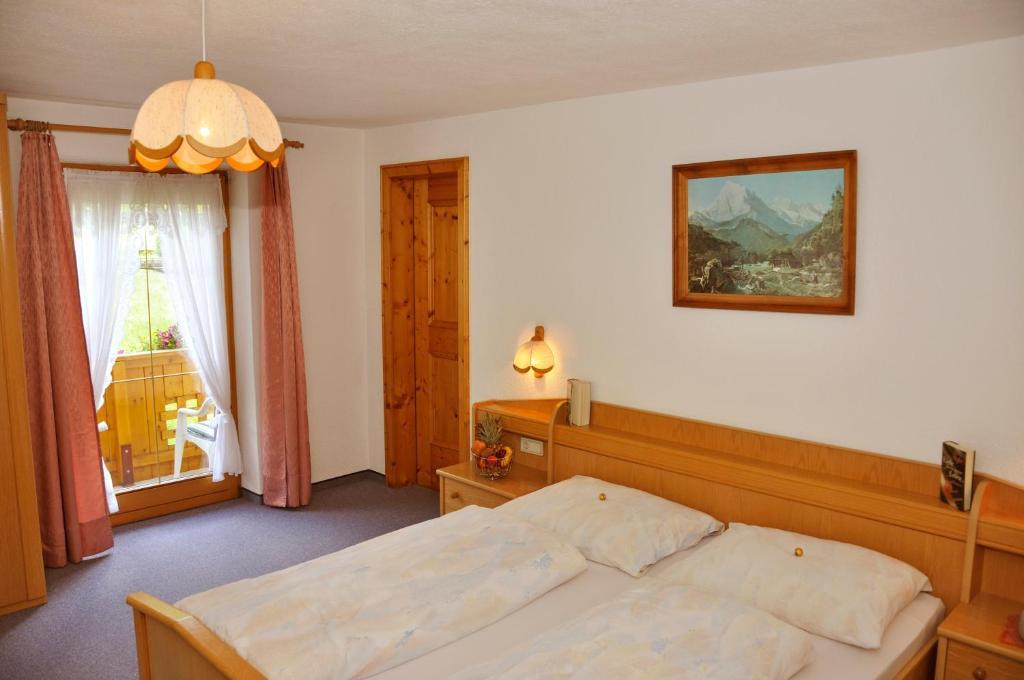 Haus Alpenruh Hotel Sankt Leonhard im Pitztal Szoba fotó